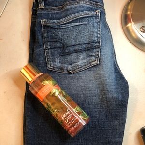 Distressed Skinny Jeans